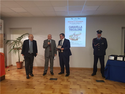 CAPONE RICEVE IL PREMIO CARAVELLA TRICOLORE