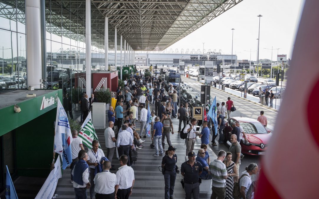 TRASPORTO AEREO, SINDACATI: “URGENTE CONVOCAZIONE INTERMINISTERIALE”