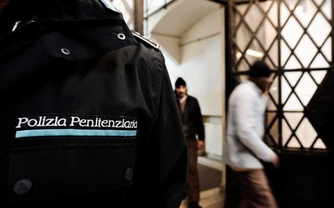 CARCERI, CAPONE: “MASSIMA SOLIDARIETÀ AD AGENTI POLIZIA PENITENZIARIA”